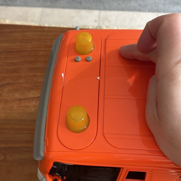 Large Crane Truck - Picture 10 of 15